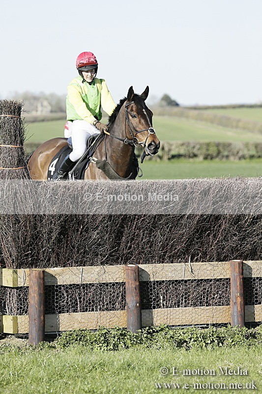 PtP 250317 325 - V.W.H. Hunt Point-to-Point Siddington 25/03/17
