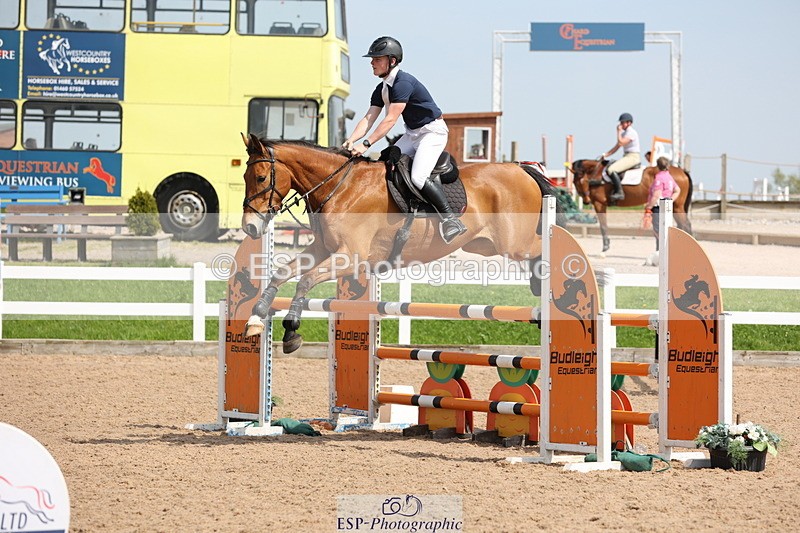 240510A-145715-07940 - Cls 17 1.05m National Am Quali