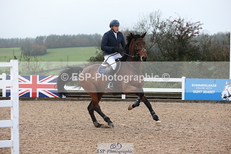 231112A-143654-04904 - Cls 21 Foxhunter & 1.20m Open