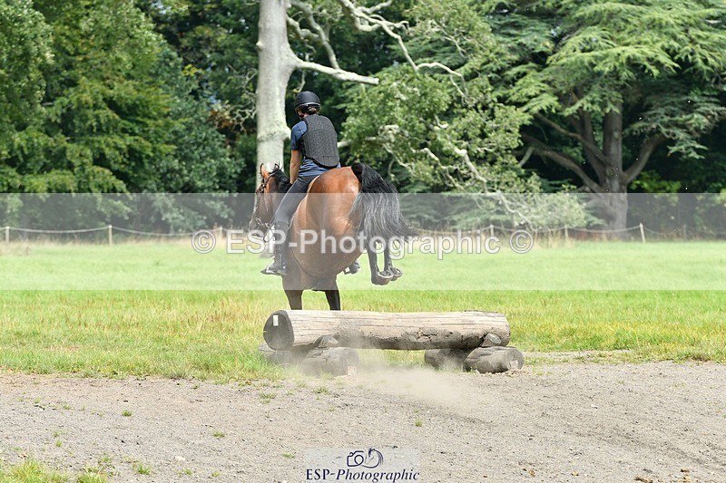 230817-132122-00940 - Theo's 1st Group - XC