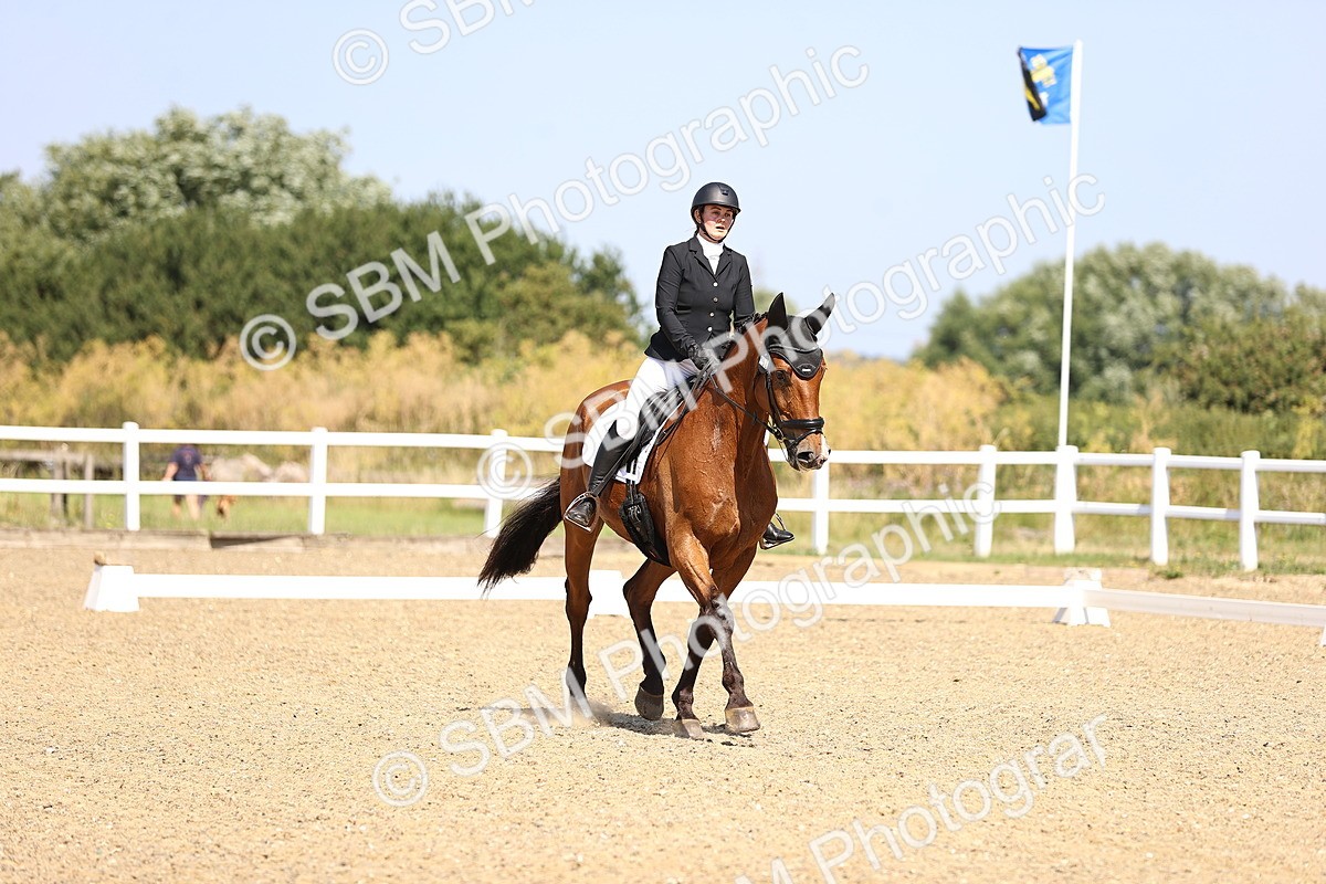 SBM_009437 - Novice 5 - 9.50-10.53