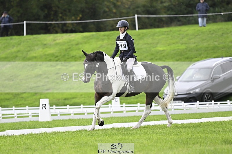 251023A-120611-04011 - F-419-Helen.du.Heaume