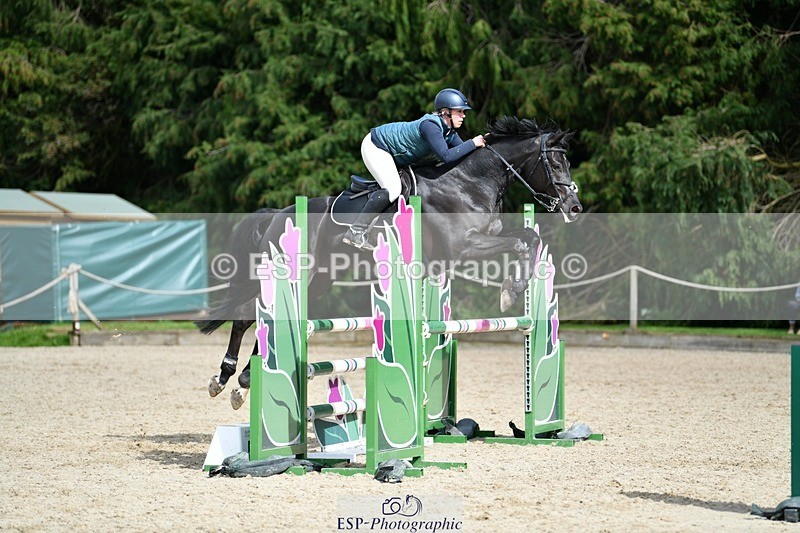 240324-124428-02649 - Cls 9 Snr 1.05m Open