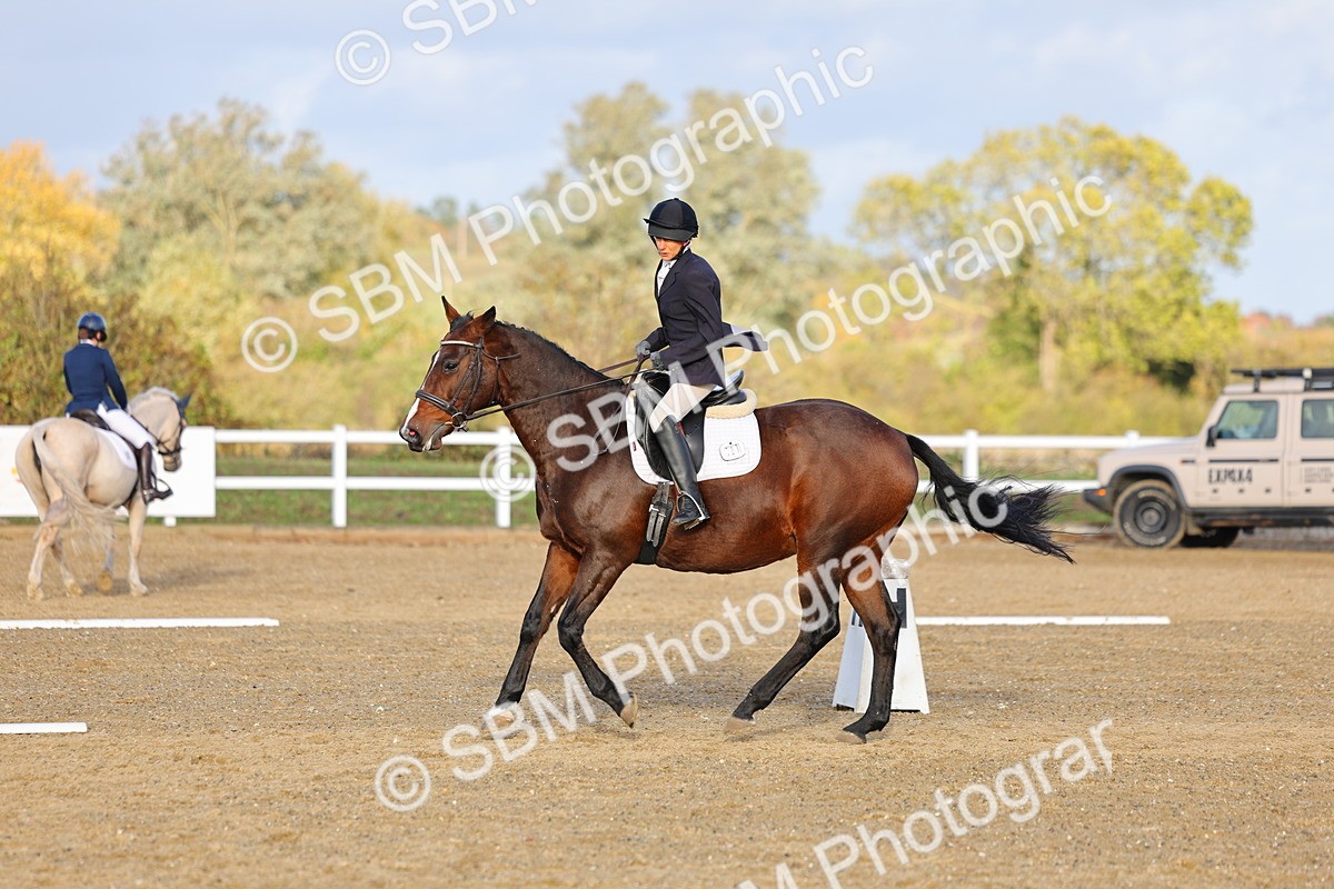 SBM_002697 - Class 8-11 - Novice 1-E1