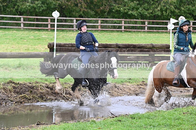 WJ6_4731 - Time at Photographer 11:57 to 12:14