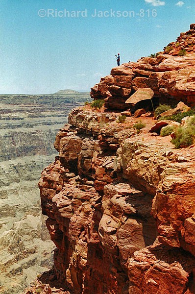 Living on the edge - Grand Canyon - west rim