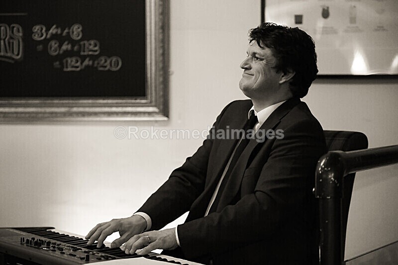 NKC-60 - Denny Illet and chums plays tribute to Nat King Cole