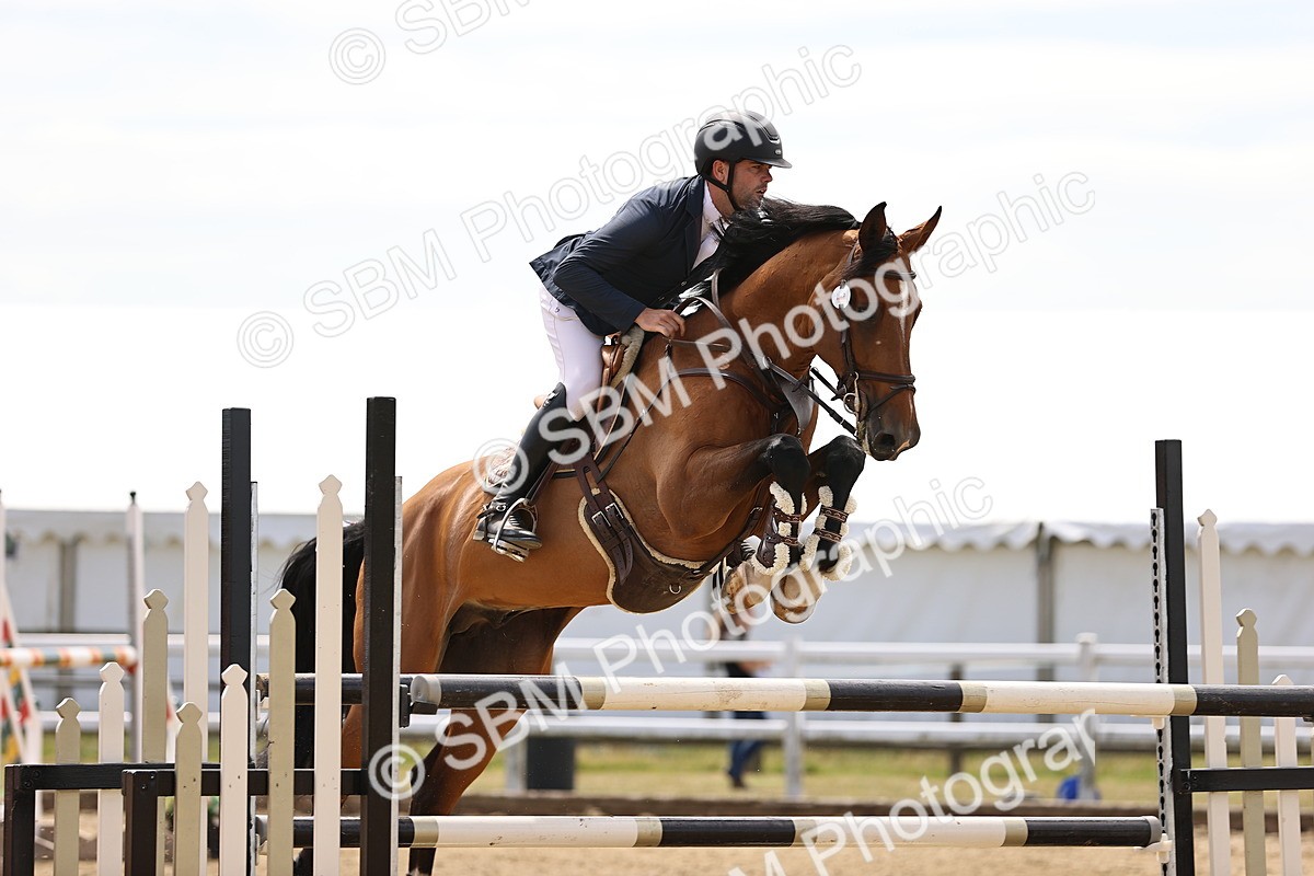 SBM_010392 - Class 9 - Senior Foxhunter - 1.20m Open