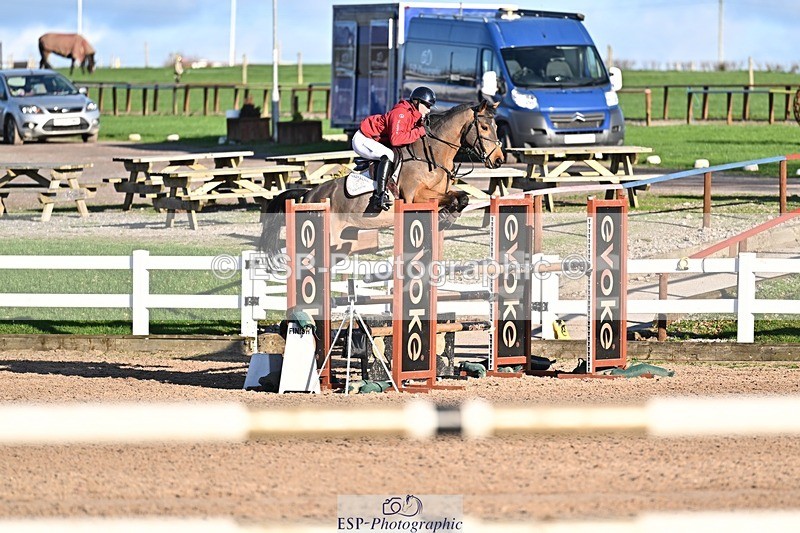 251119-142018-00535 - Cls 5 Foxhunter and 1.20m Open