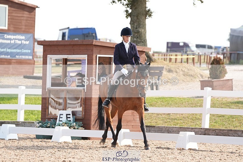 250817-093819-07174 - 157-Camilla.HankinsonChapel.Arch