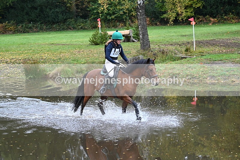 WJ7_3258 - Time 10:47 to 11:11 at the water