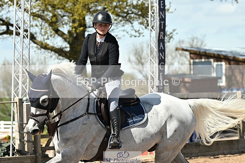 250416-133735-01167 - Cls 4 Newcomers and 1.10m