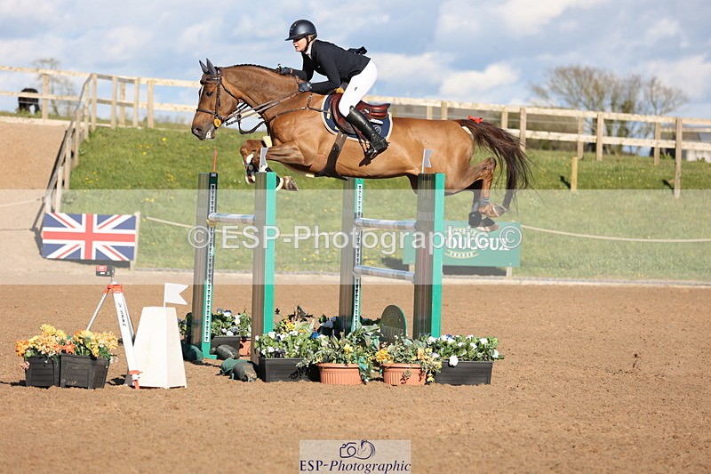 240419A-174049-09922 - Cls 10, 2 Star Big Tour 145cm  Break to End