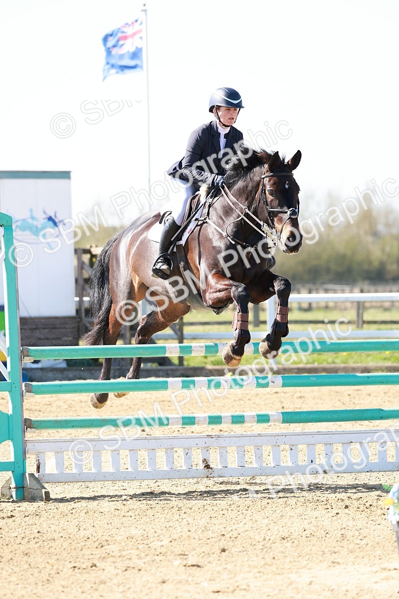 SBM_004589 - Class 17 - Senior Newcomers - 1.10m