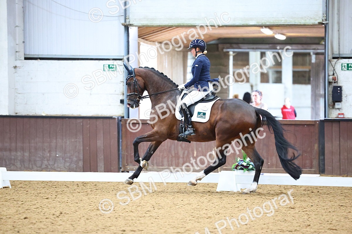 SBM_006577 - Class 5 - novice 6 - 12.04-13.07