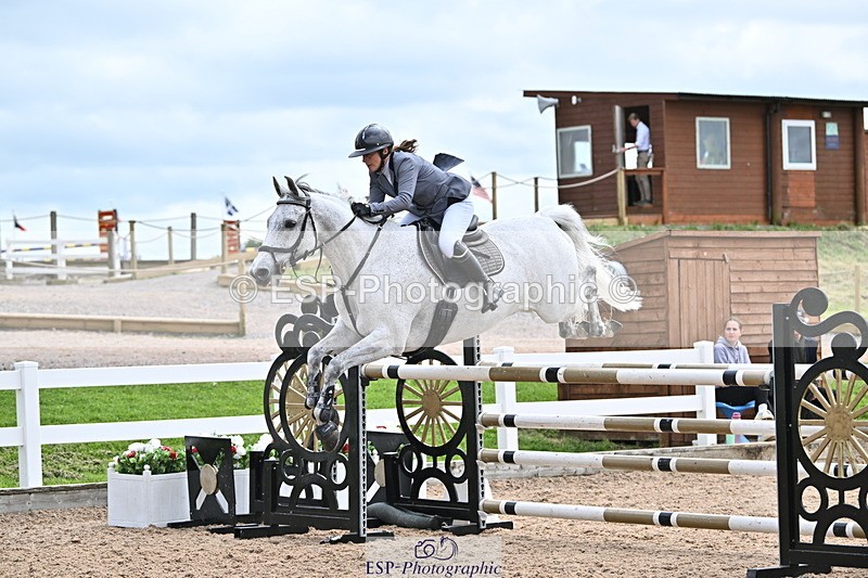 240523A-130623-01898 - Cls 4 Snr 1.20m Open