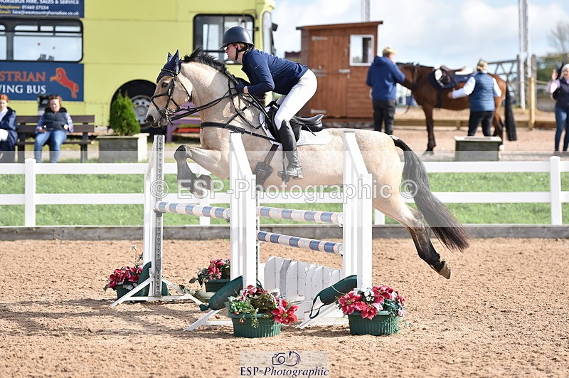 231015A-132202-08311 - Cls 25 95cm Amateur Q 2nd R