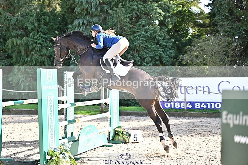 260906A-161317-04607 - Cls 24 Snr Foxhunter