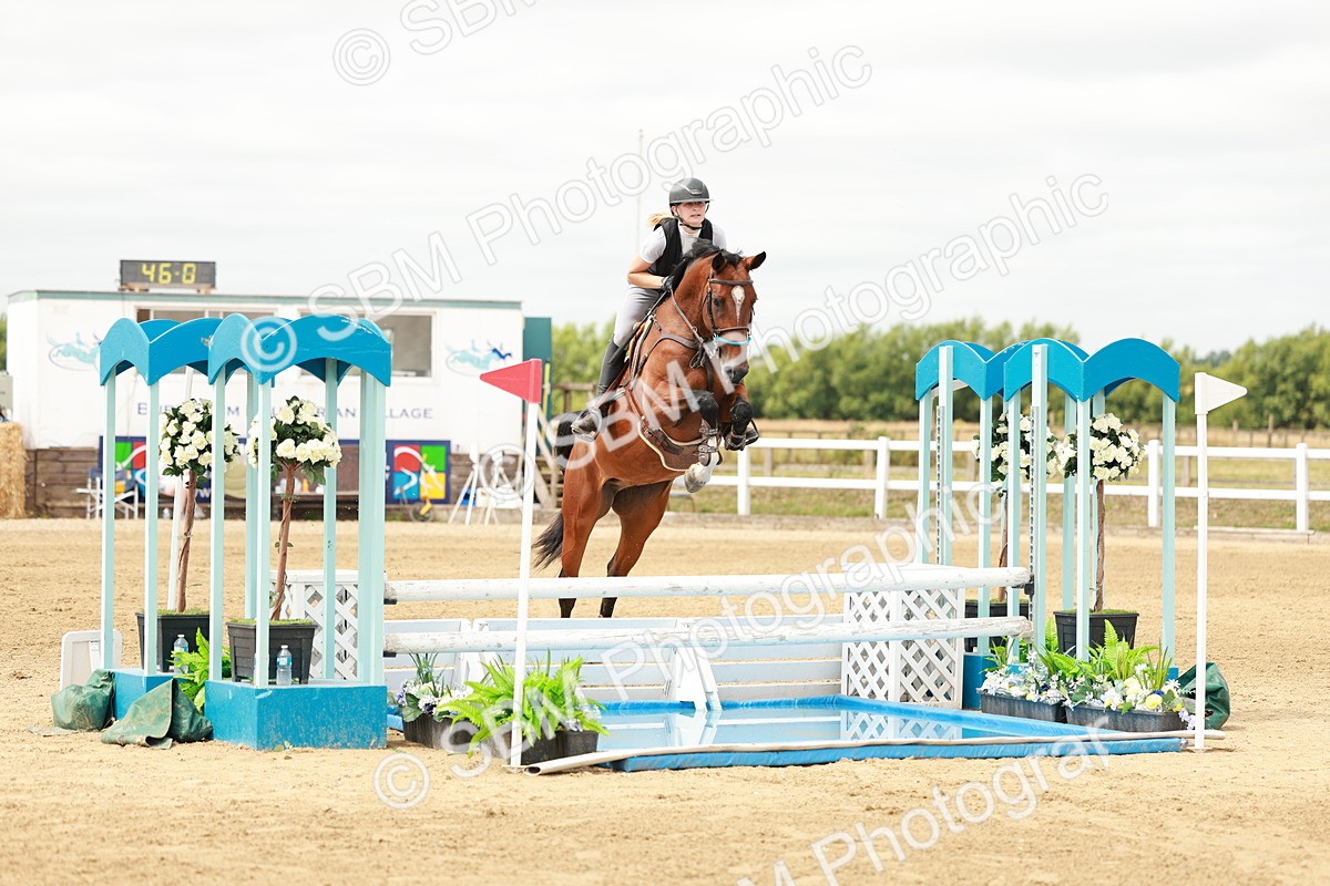 SBM_017372 - Class 21 - Senior Newcomers Championship 2d Rd