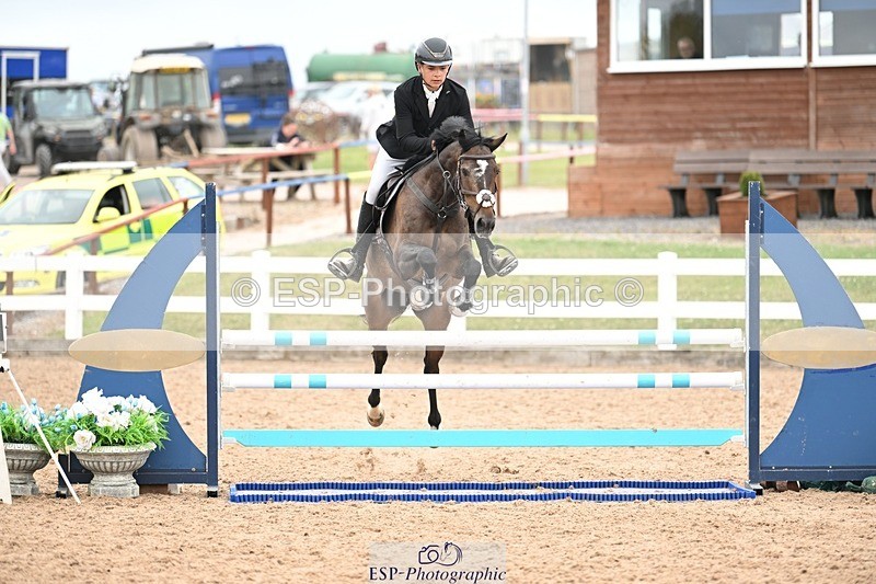 250629-133806-11344 - Cls 37 Newcomers and 1m Open