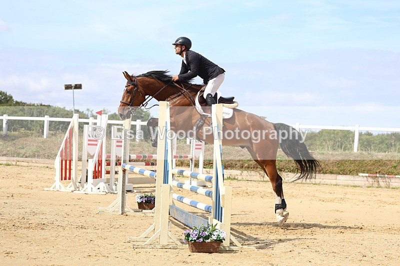 3E7A3600 - Class 4: Senior British Novice/90cm open