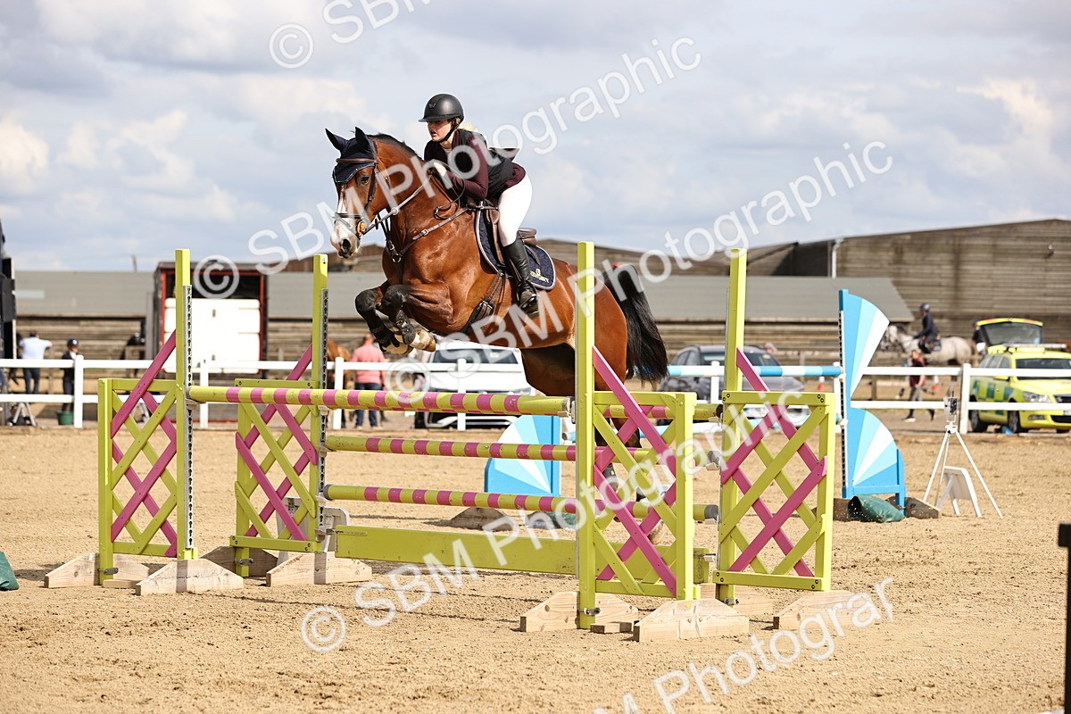 SBM_003603 - Class 13 - Senior Foxhunter - 1.20m