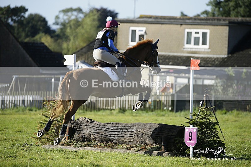  WWHT 031021 734 - WWEC Novice Restricted (0.80m) 18/10/20