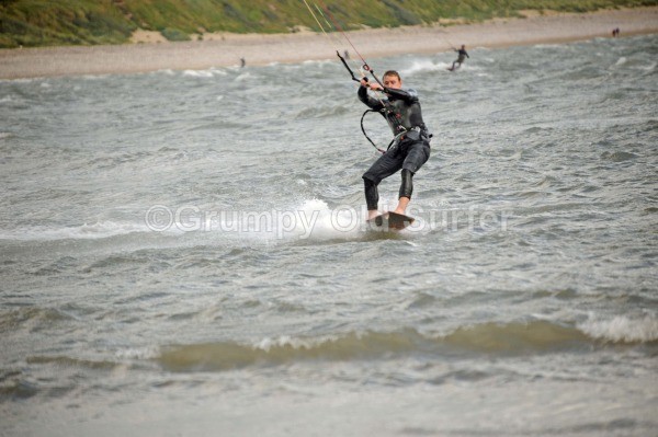 DSC_2310 - Kite surfers West Shore