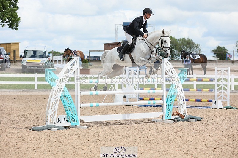 250528-150426-01425 - Cls 6 Foxhunter and 1.20m Open