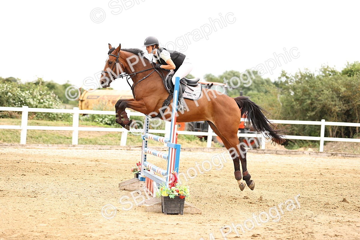 SBM_003154 - Class 21 - Senior Newcomers - 1.10m