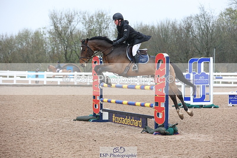 231112A-131328-04331 - Cls 20 Newcomers & 1.10m Open