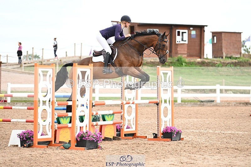 250727-150600-11009 - Cls 35 1.05m Amateur Quali