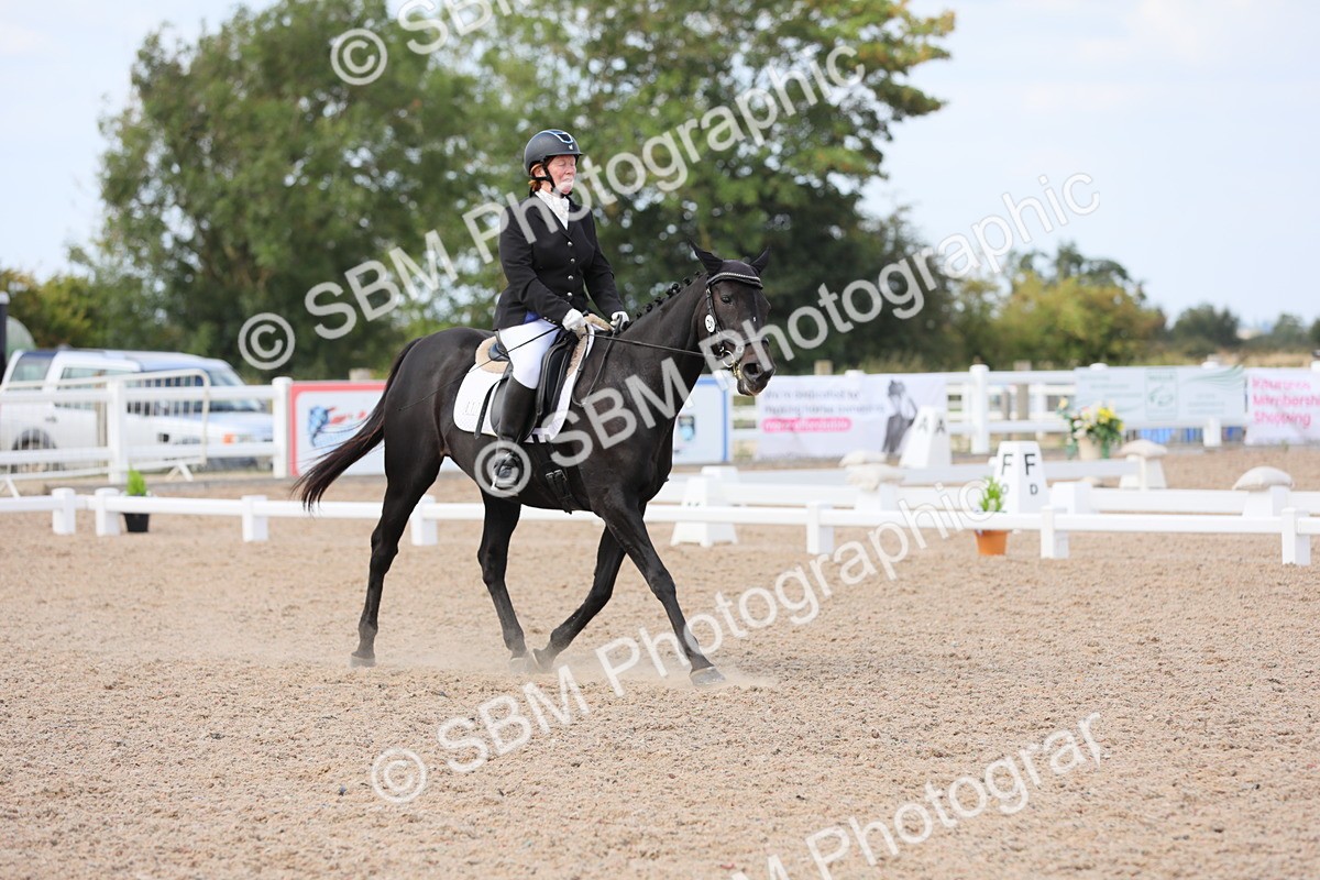 SBM_05840 - Class 32 Novice 1