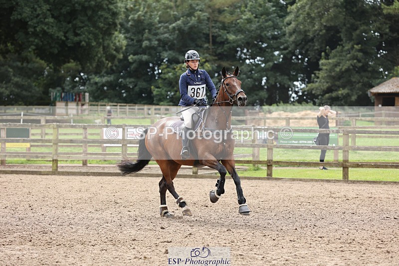 240804-112146-11617 - 367-Florrie_Ball-POLMARK_JAY_WALK