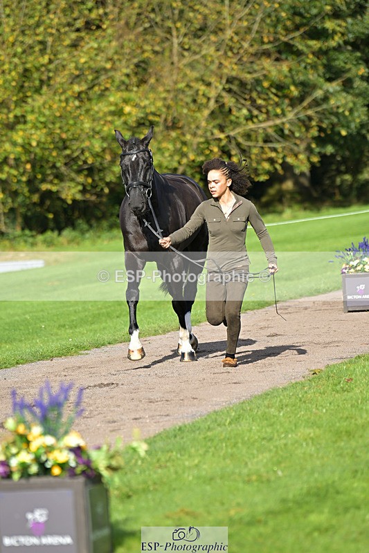 241023-130529-00061 - 052-Lydia.Heywood-JUST.THE.BISCUIT