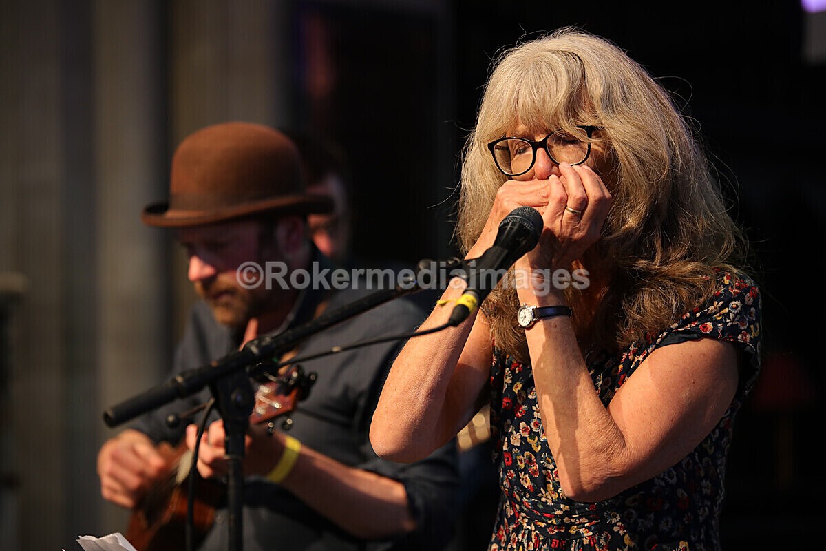 FOLK N BLUES-184 - FOLK and BLUES SEPT 2022