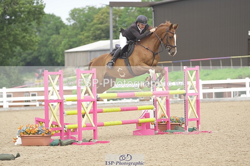 230810A-140706-02617 - Cls 4 1.05m Amateur Quali