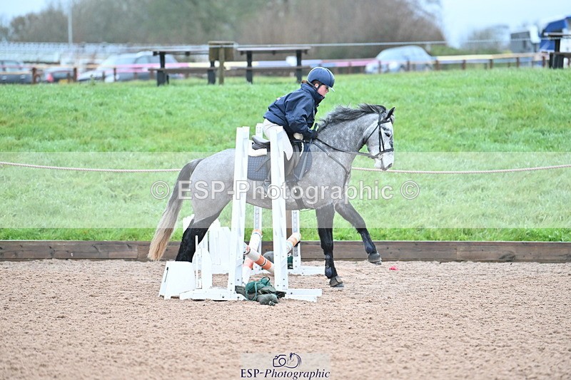 231203A-090613-00061 - Cls 11 Clear Round