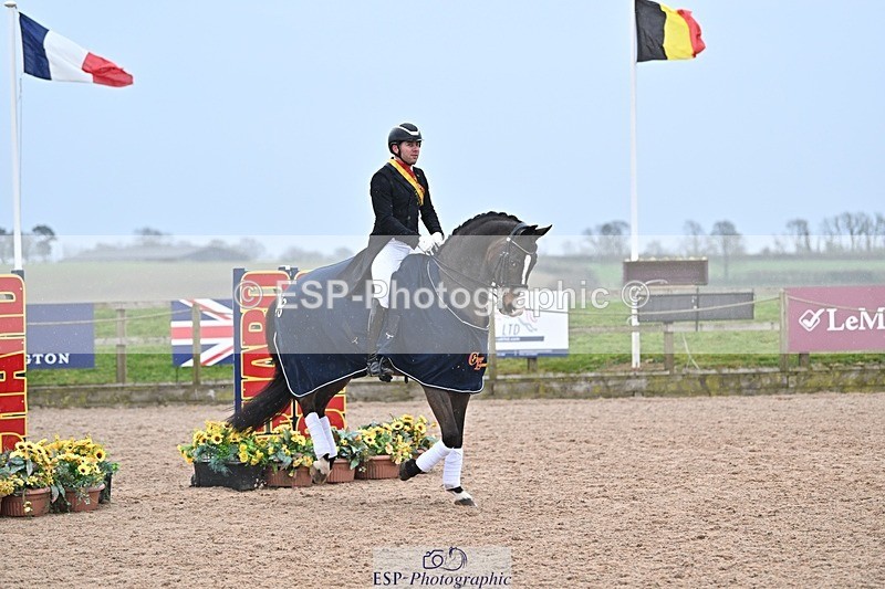 250403-172145-03584 - Cls 2 FEI Inter I Presentations