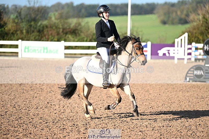 241026A-102528-00149 - SAT Cls 3 Pony Intro 70cm