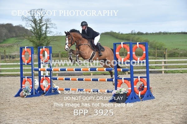 BPP_3925 - CLASS 4 Senior Newcomers/ 1.10m Open