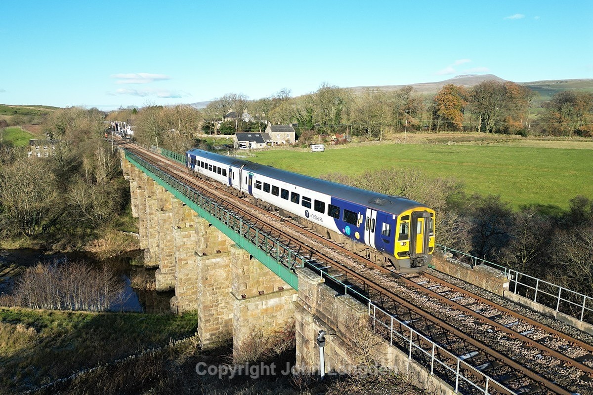 JL - 30.11.23 158782 10:32 Morecambe - Leeds, Clapham Viaduct - Little North Western (west to east)