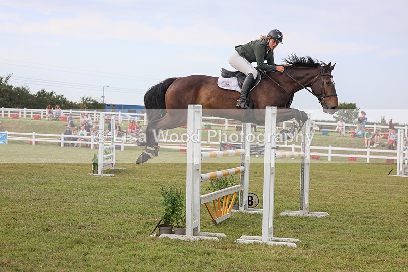 3E7A1124 - Class D: Showjumping Senior Newcomers/1.10m open