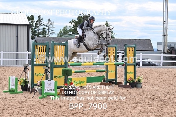 BPP_7900 - CLASS 16 FRI GFS Saddles Senior Newcomers/1.10m Open