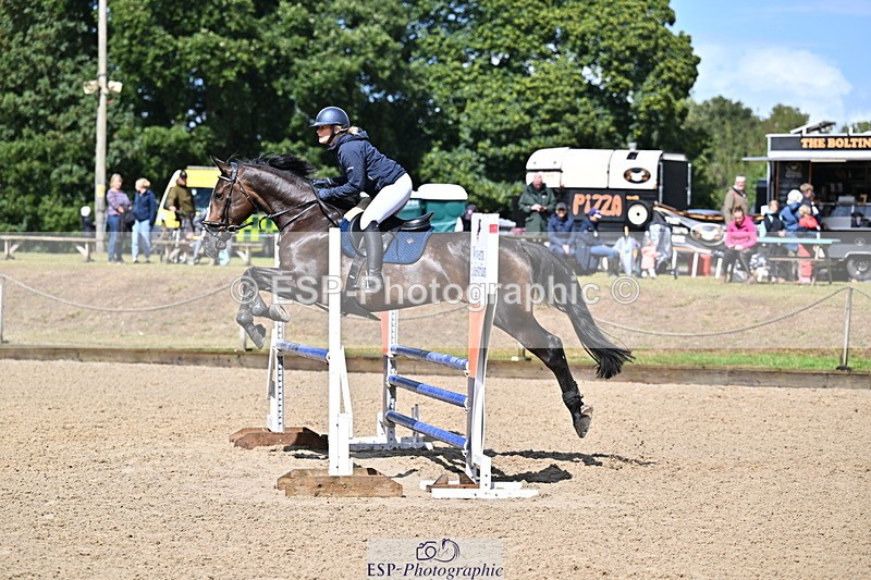 250831A-125035-10427 - Cls 42 Snr 1m Grand Prix