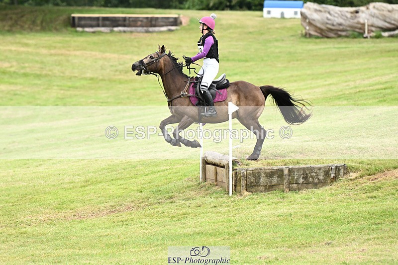 240825X-154647-36573 - 80cm XC 15.30 to 16.30