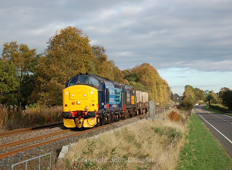 24.10.13 - 37402 & 20301 6M60 Seaton on Tees - Sellafield, Hole House - Tyne Valley (west to east)