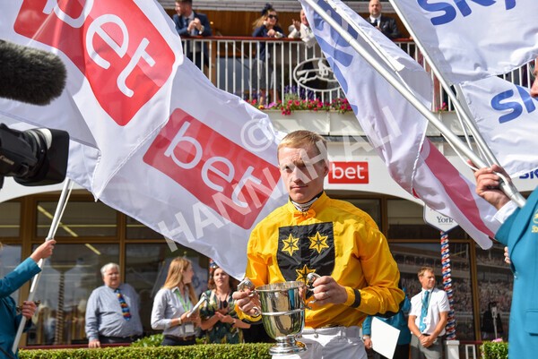 yr20082022r4-115 - Race 4 3.35pm Sky Bet Ebor