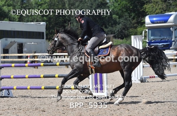 BPP_5935 - CLASS 6 Senior Newcomers/ 1.10m Open