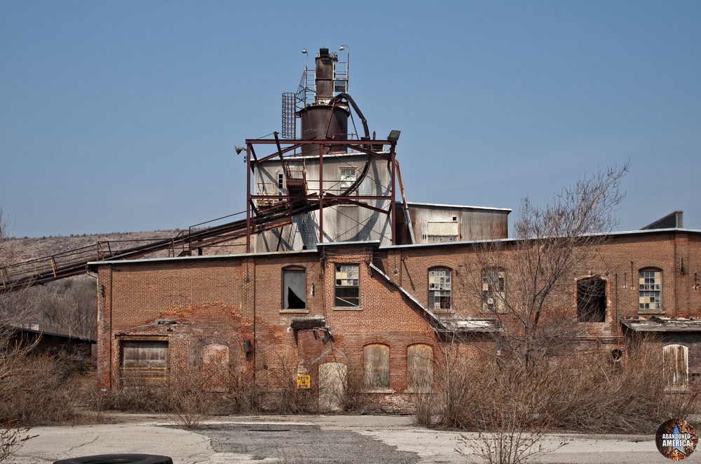 New Jersey Zinc (Palmerton, PA) | Lifeless - New Jersey Zinc